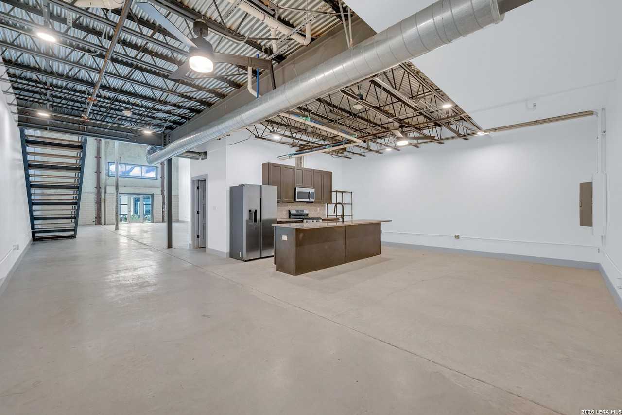 215 Coca Cola Pl #307 - Photo 3 of 5