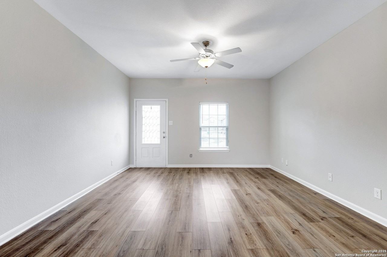 9226 Bennett Frst - Photo 2 of 27
