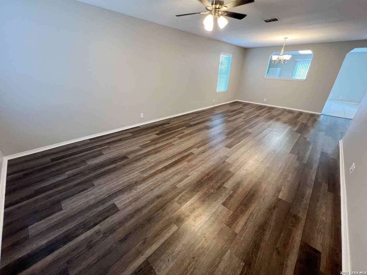 203 Mallow Grv - Photo 2 of 36