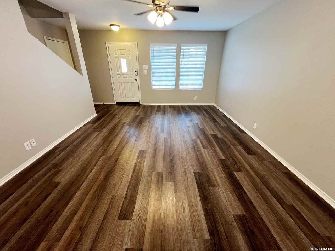203 Mallow Grv - Photo 3 of 36