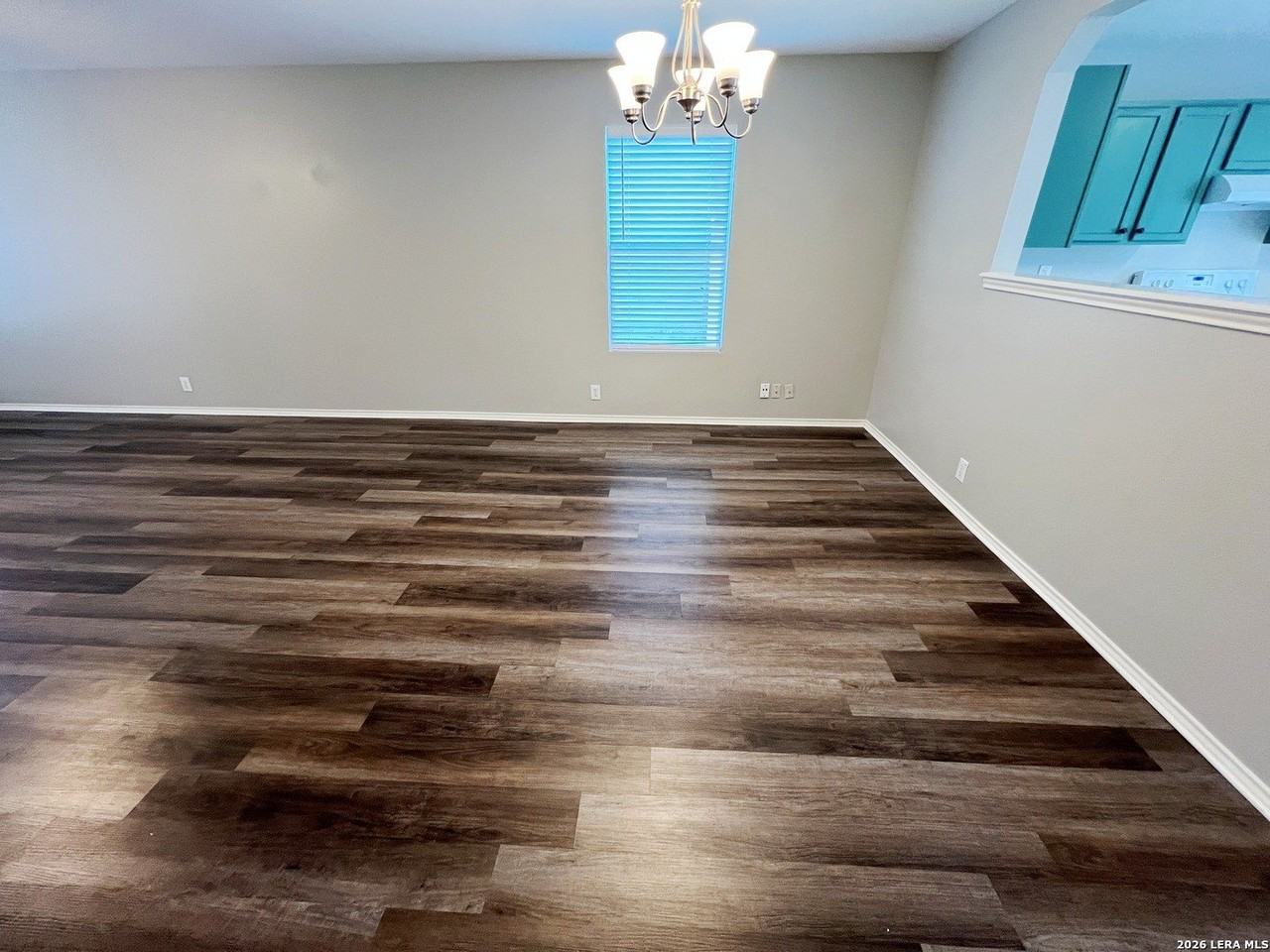 203 Mallow Grv - Photo 5 of 36