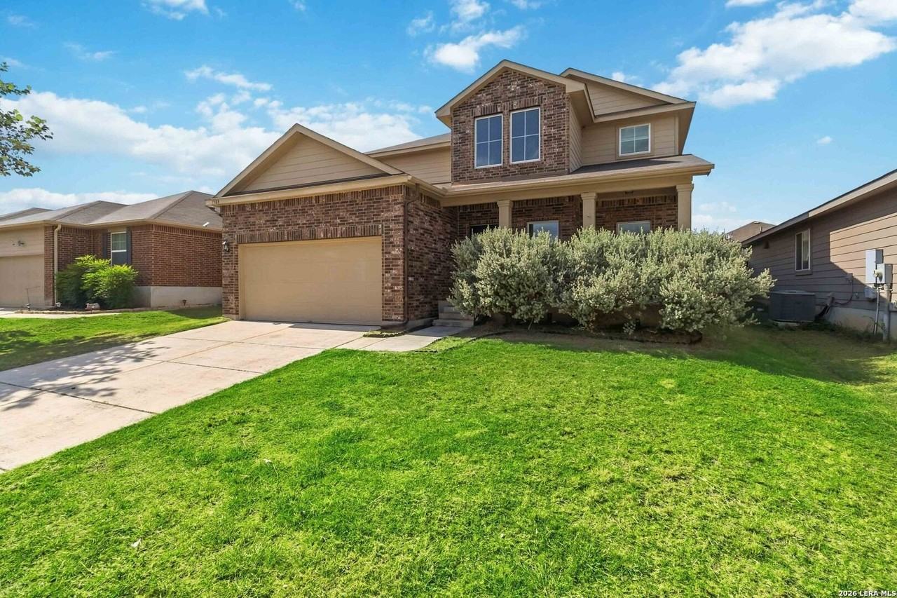 1508 Gateshead Dr - Photo 3 of 33
