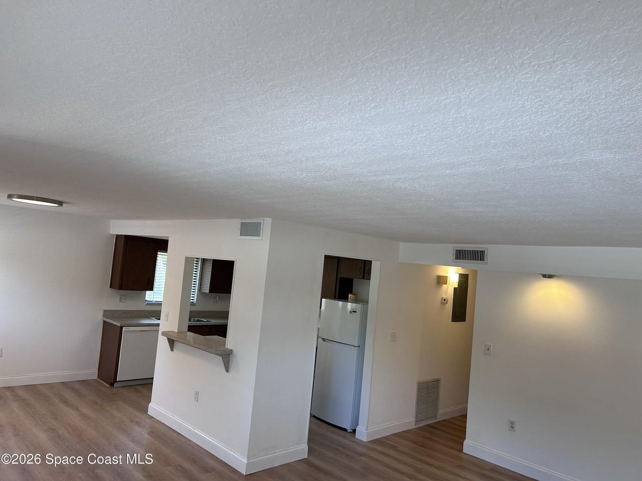 201 Cocoa Isles Blvd #1 - Photo 4 of 6