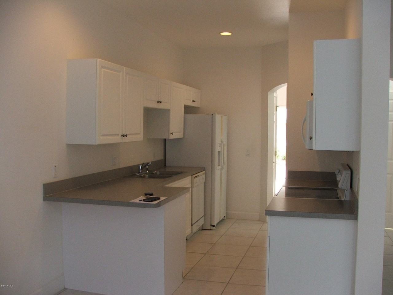 7957 Evelyn Ct - Photo 6 of 14
