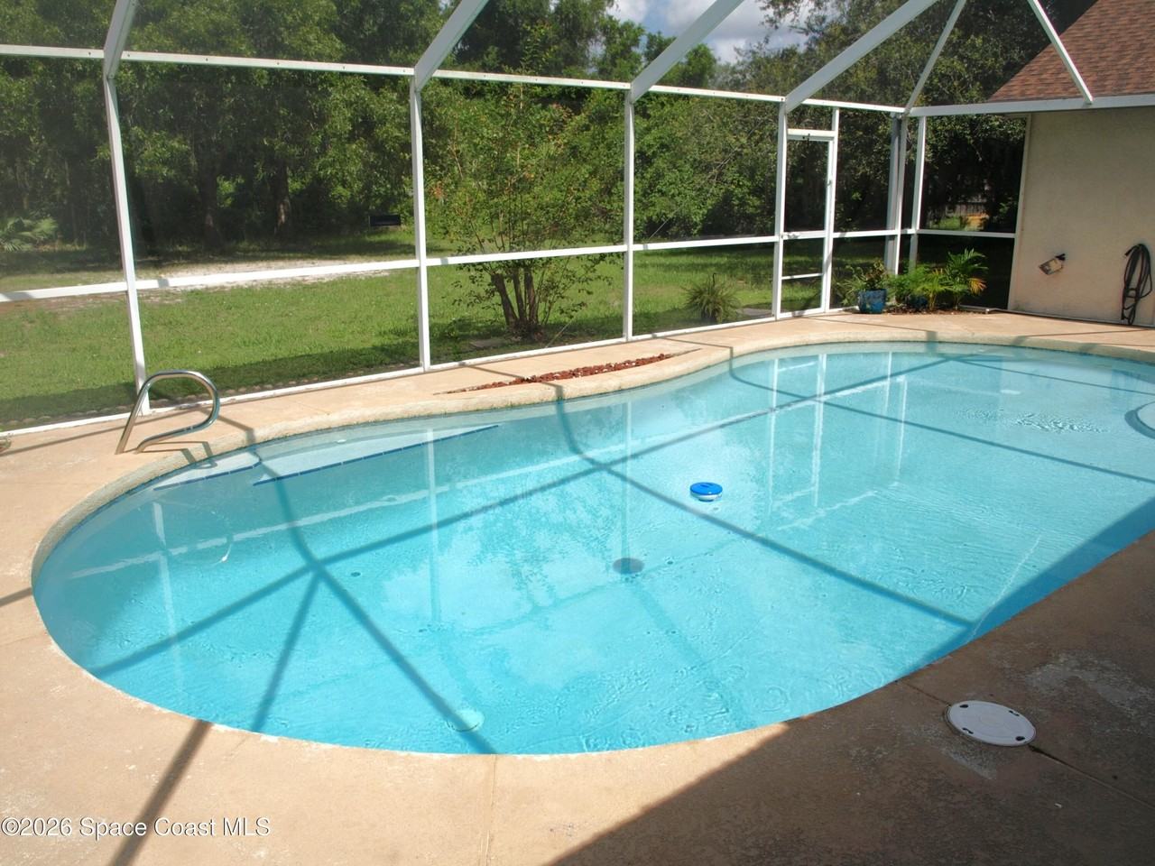 1170 Briar Run Cir - Photo 2 of 18