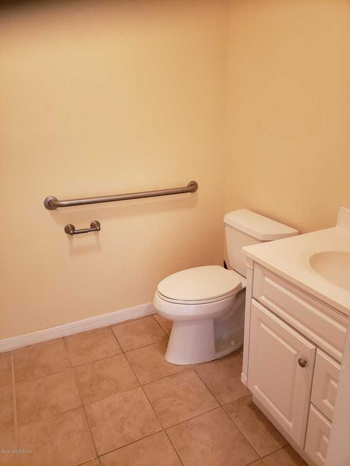1011 S Hopkins Ave #B - Photo 6 of 11