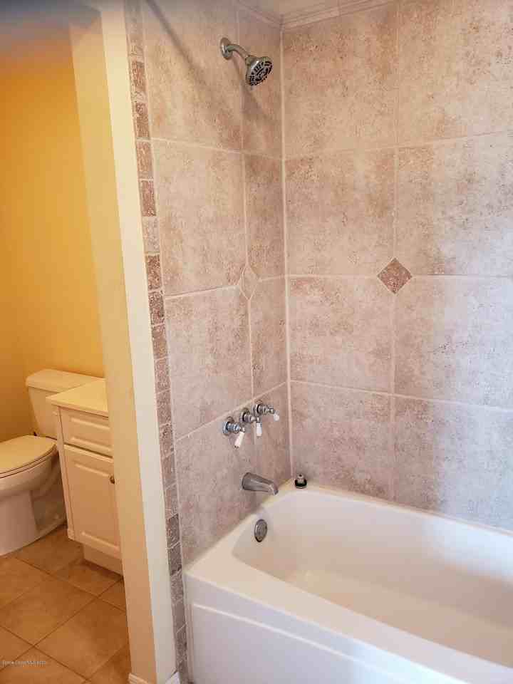 1011 S Hopkins Ave #B - Photo 7 of 11