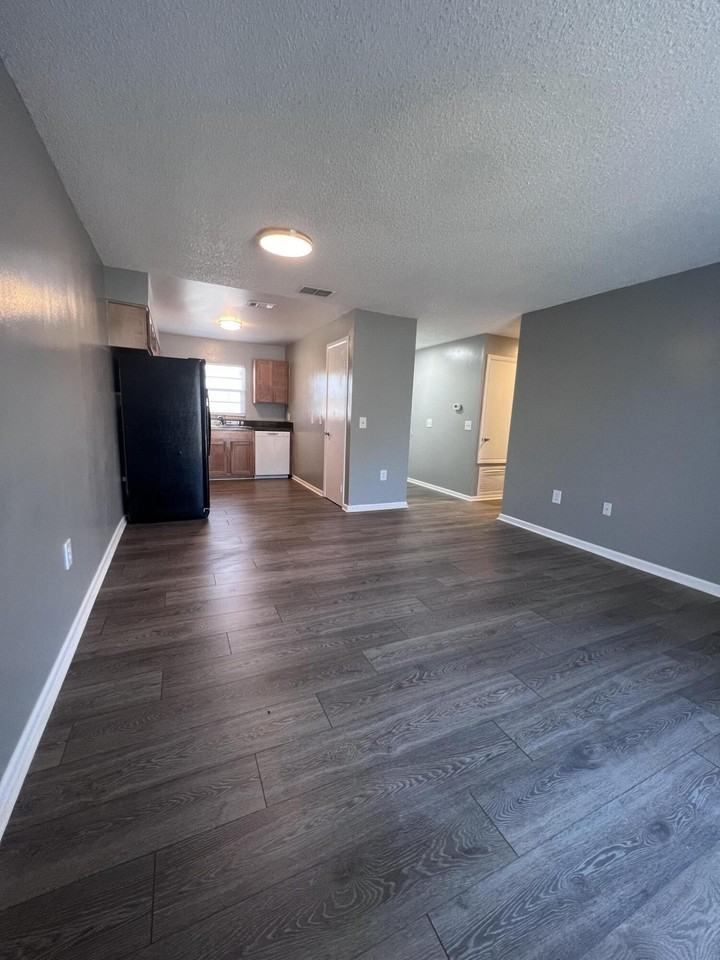 1514 Clearlake Rd #36 - Photo 3 of 10