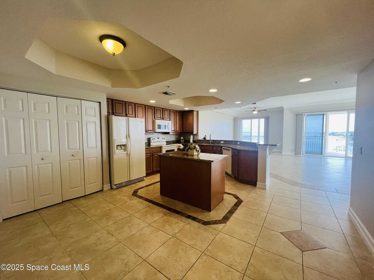490 Sail Ln #605 - Photo 6 of 33