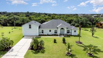 featured image of 929 Hialeah St