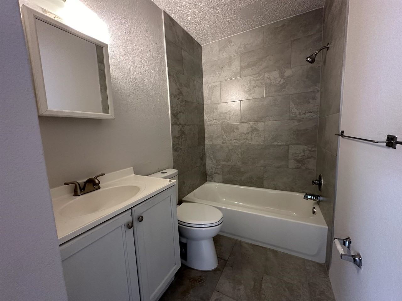 280 Sunset Dr #A - Photo 6 of 10