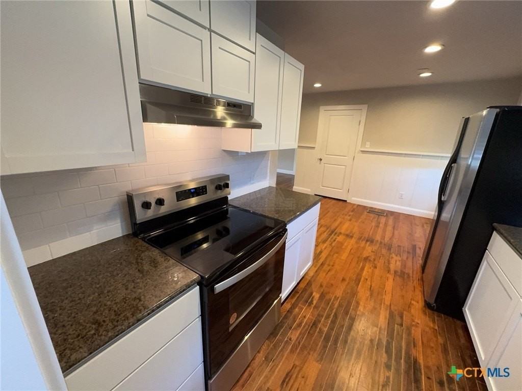 707 N Main St - Photo 7 of 17