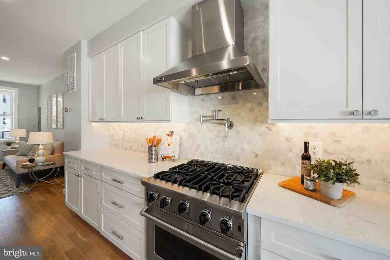 731 Park Rd Nw #A - Photo 3 of 15