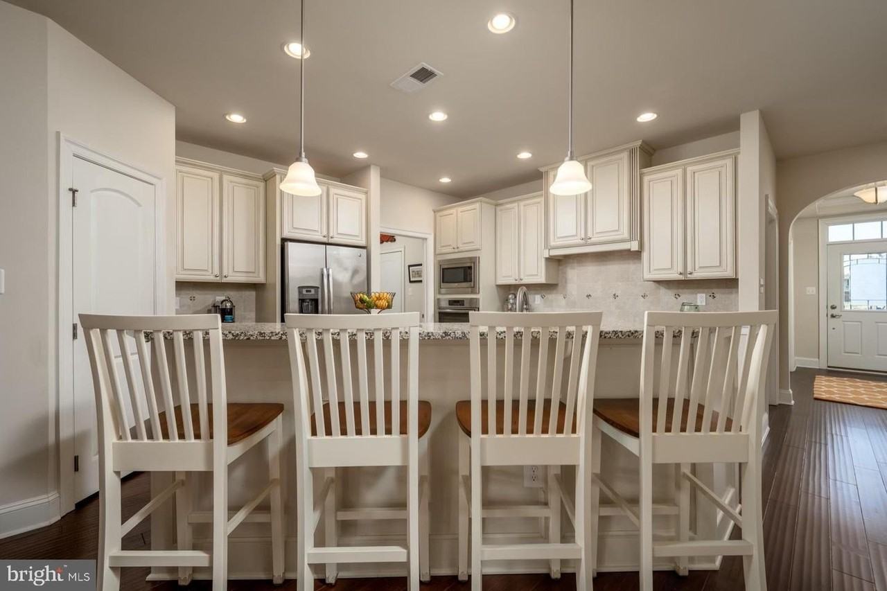 22480 Grebe Ln - Photo 7 of 25