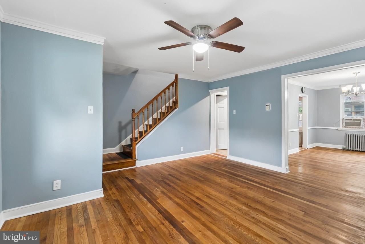 5621 Clearspring Rd - Photo 5 of 30