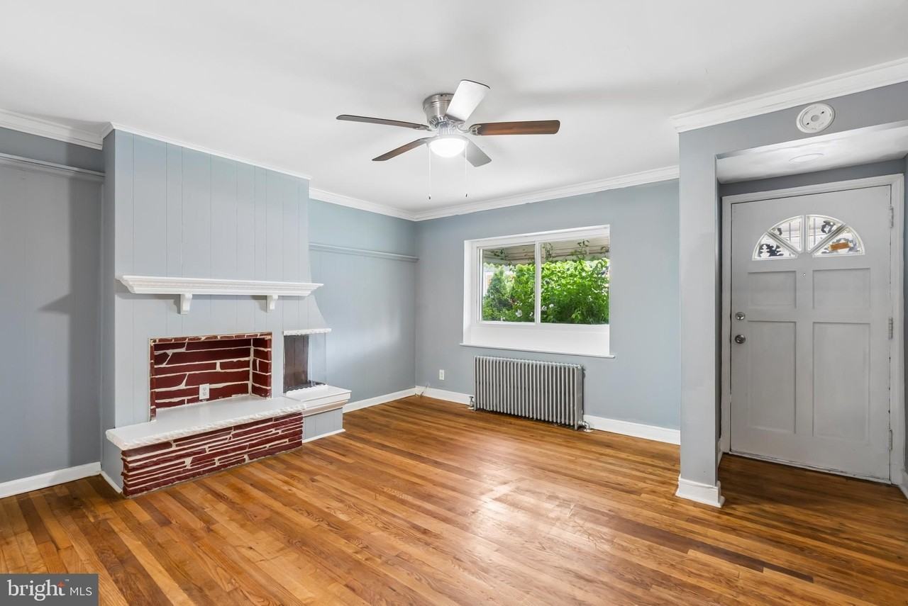 5621 Clearspring Rd - Photo 6 of 30