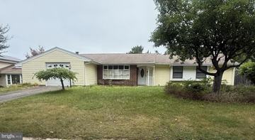 featured image of 6103 Ronna Cir