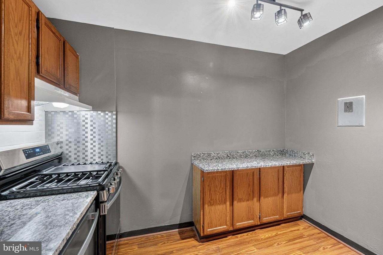 5039 Green Mountain Cir #5 - Photo 6 of 26