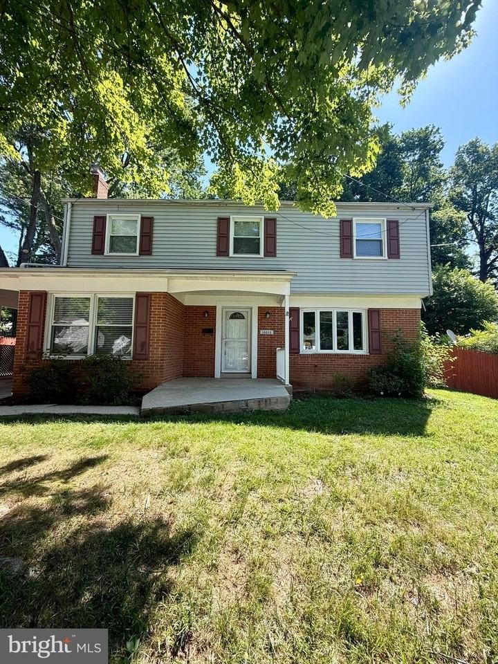 14605 Nadine Dr - Photo 2 of 31