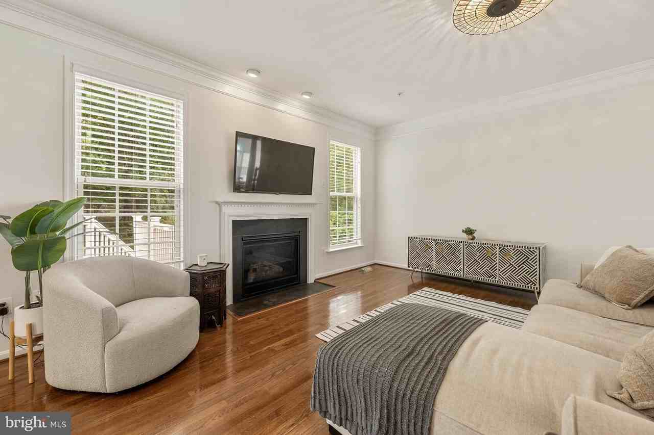 406 Bricker Dr - Photo 5 of 50