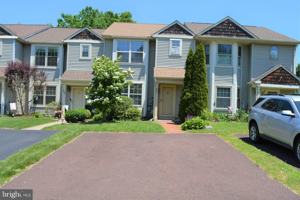 featured image of 361 Kent Ln