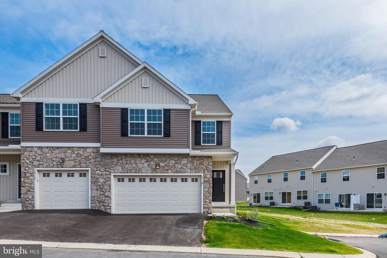 1714 Shady Ln