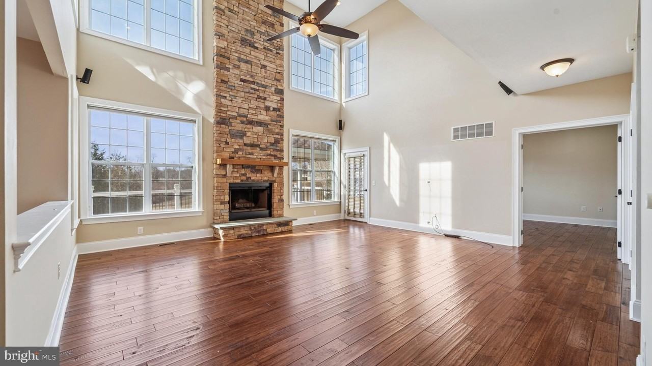 178 Pratt Ln - Photo 5 of 35