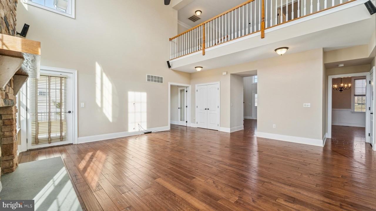 178 Pratt Ln - Photo 6 of 35
