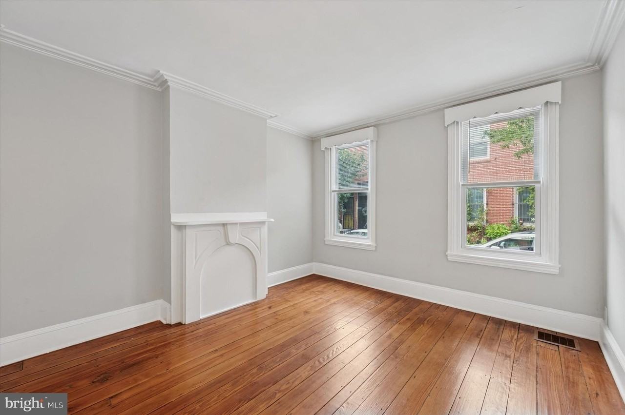 751 S Cleveland St - Photo 2 of 15