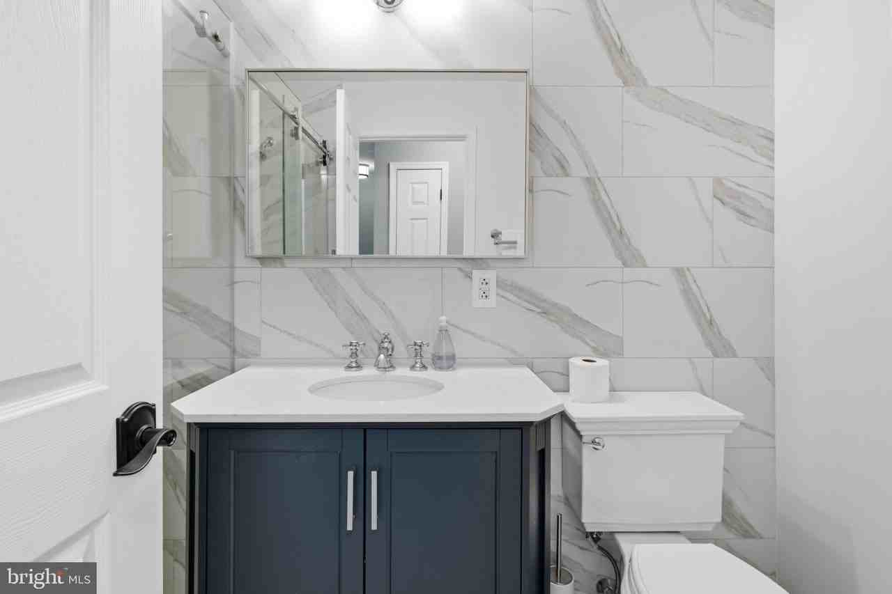 700 S 13th St - Photo 7 of 15