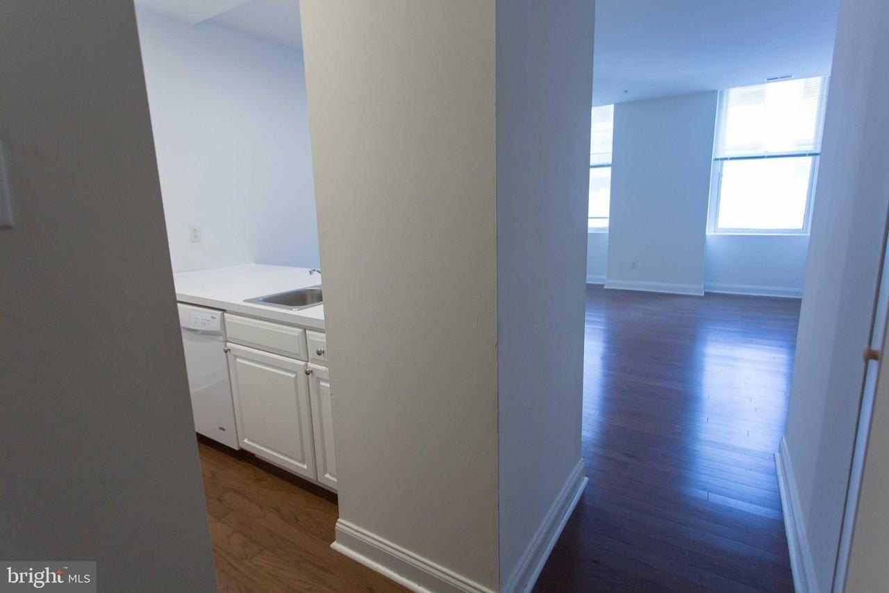 1600 Walnut St Ste 1 #1105 - Photo 7 of 22