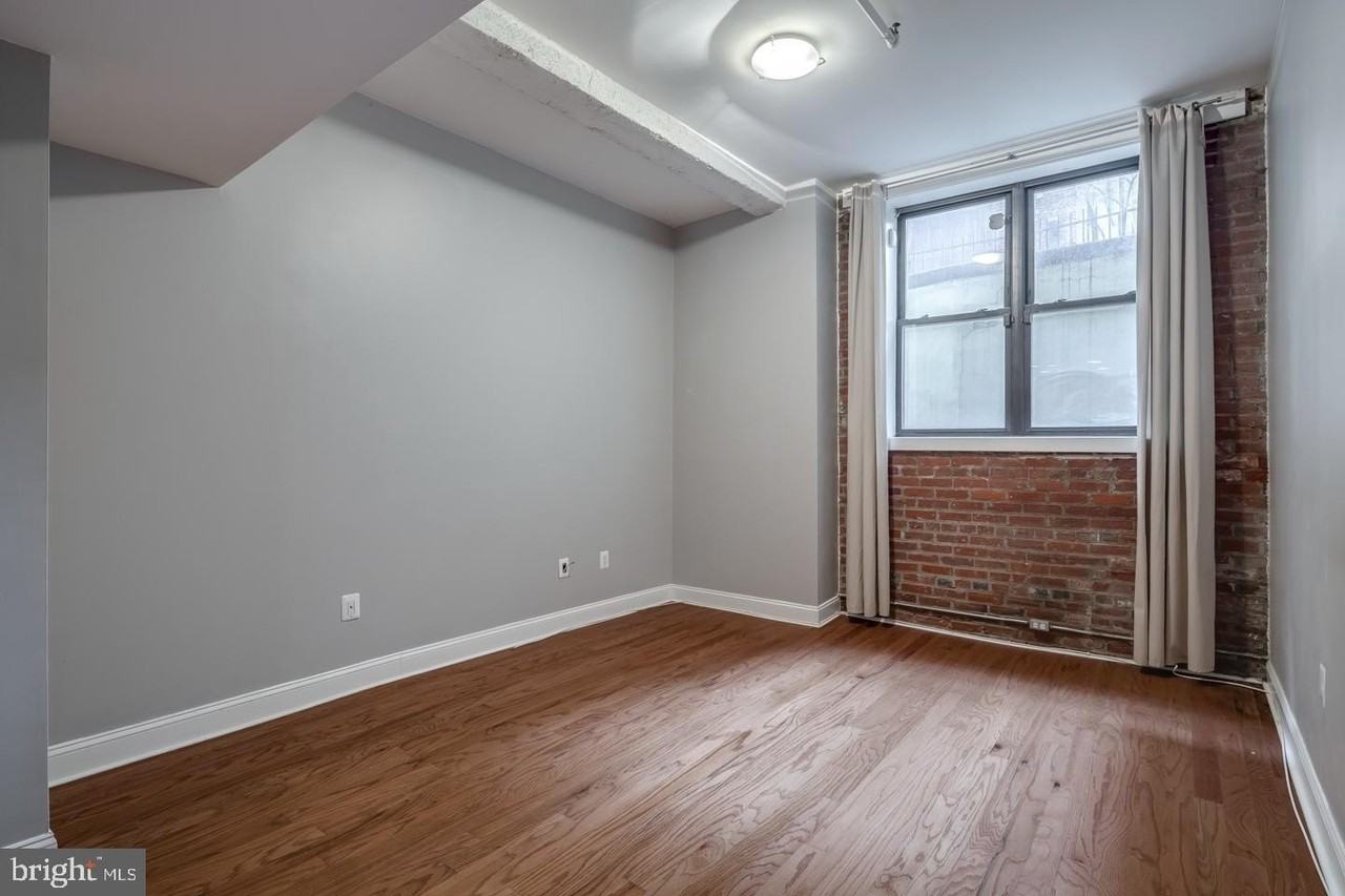 1100 S Broad St #15A - Photo 4 of 14