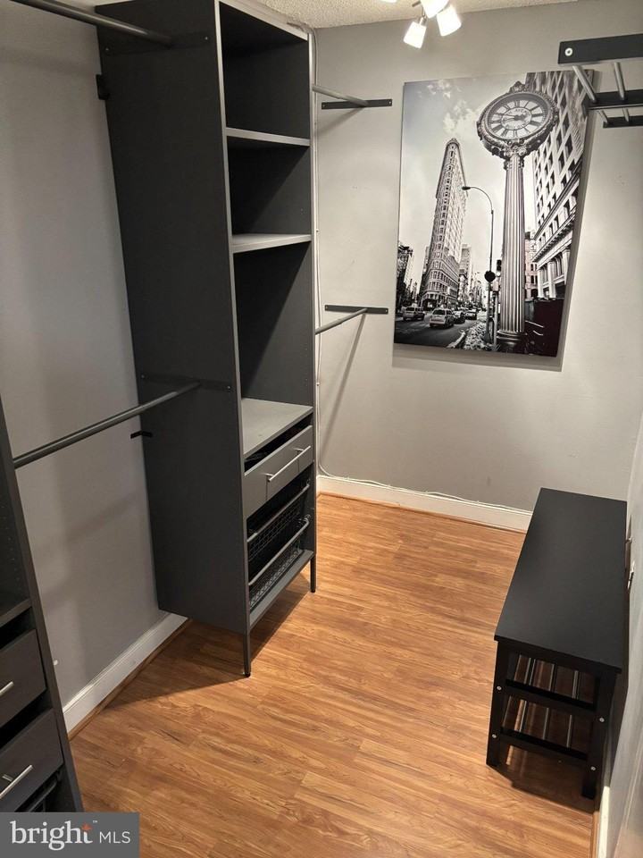 2500 N Van Dorn St #1517 - Photo 5 of 15