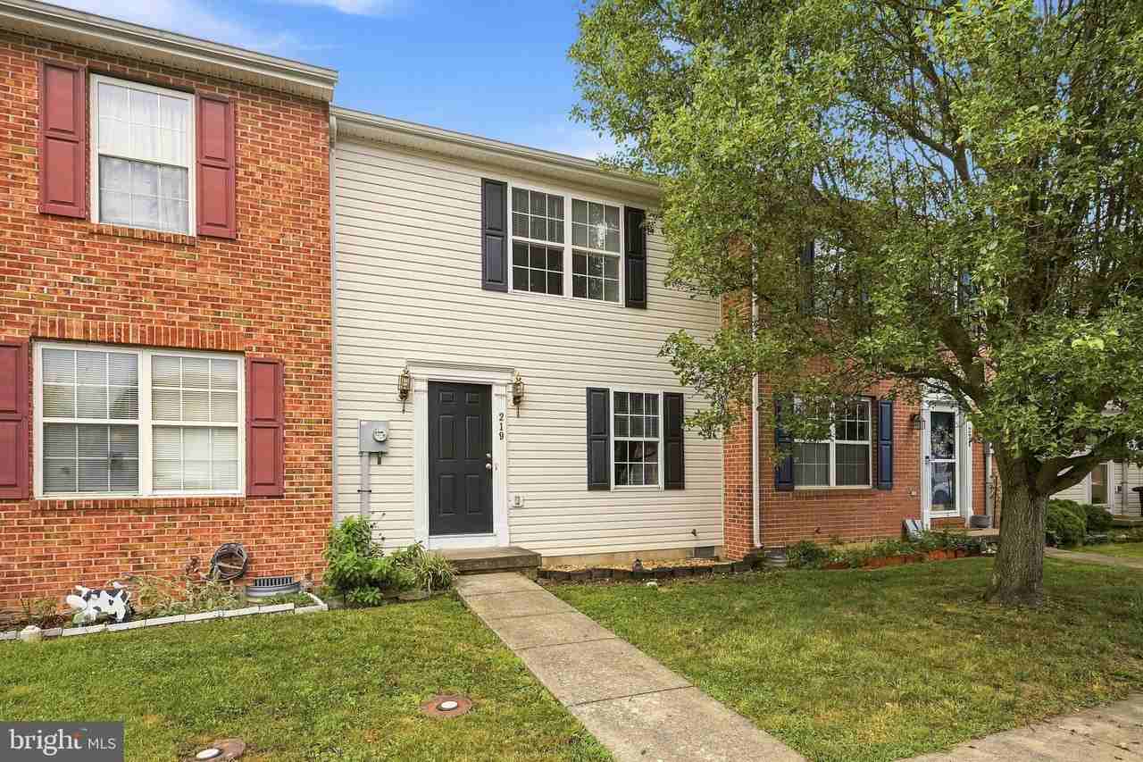 219 Surrey Club Ln - Photo 2 of 24