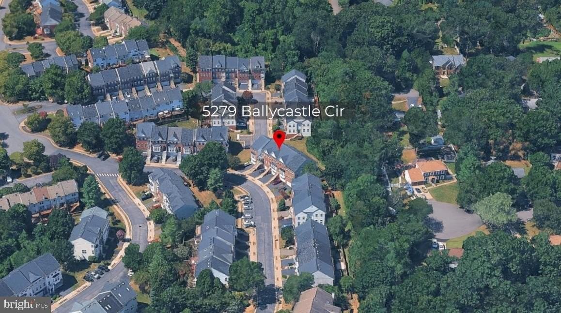 5279 Ballycastle Cir - Photo 2 of 42