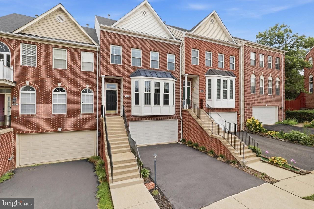 5279 Ballycastle Cir - Photo 3 of 42