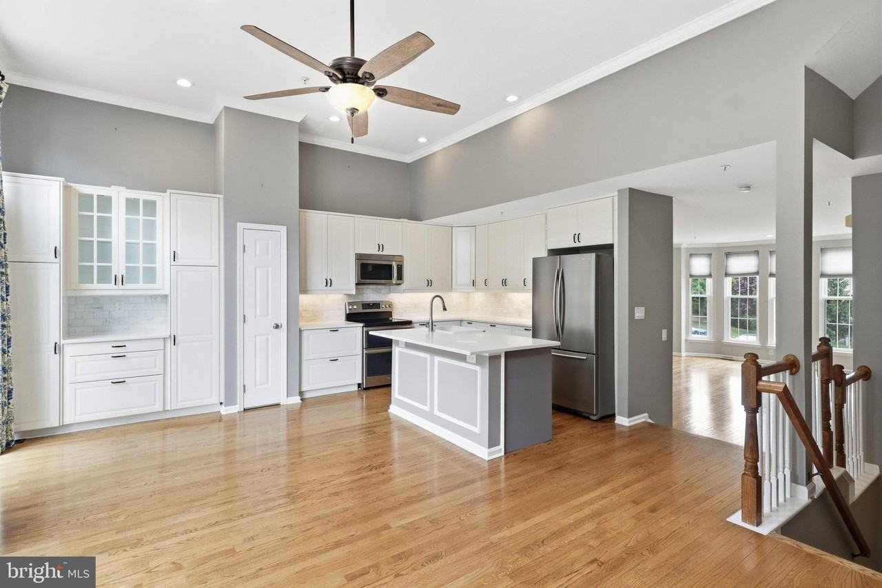 5279 Ballycastle Cir - Photo 4 of 42
