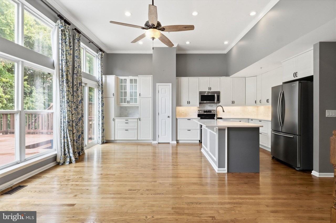 5279 Ballycastle Cir - Photo 6 of 42