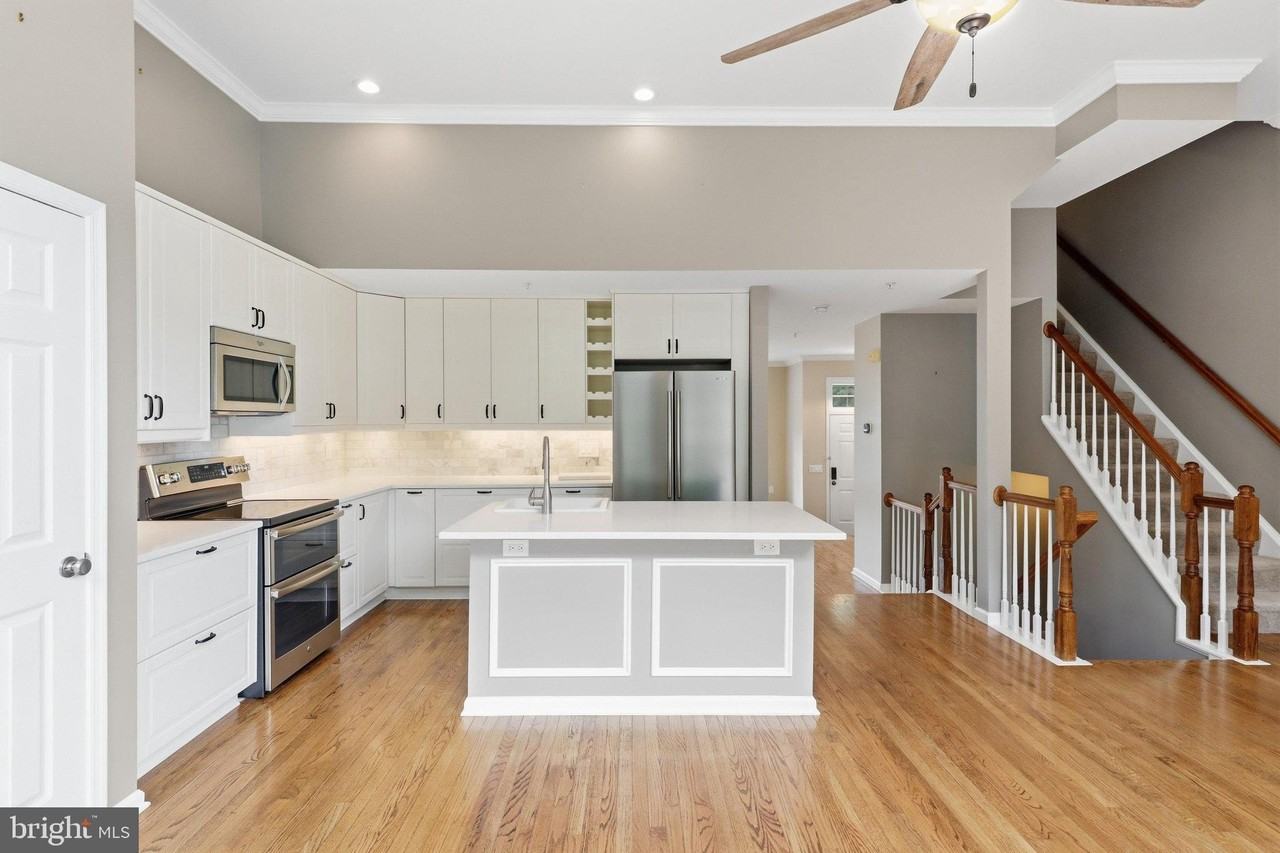 5279 Ballycastle Cir - Photo 7 of 42