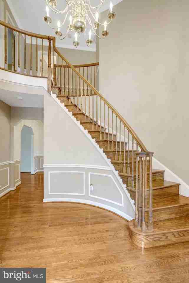 7975 Yancey Dr - Photo 3 of 42