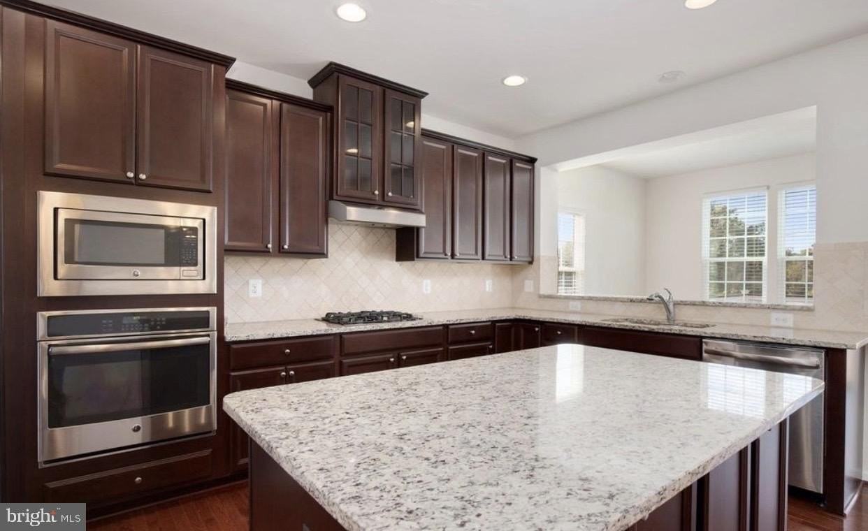 22889 Lacey Oak Ter - Photo 4 of 19