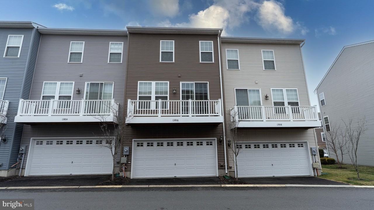 13806 Litespeed Way - Photo 2 of 22
