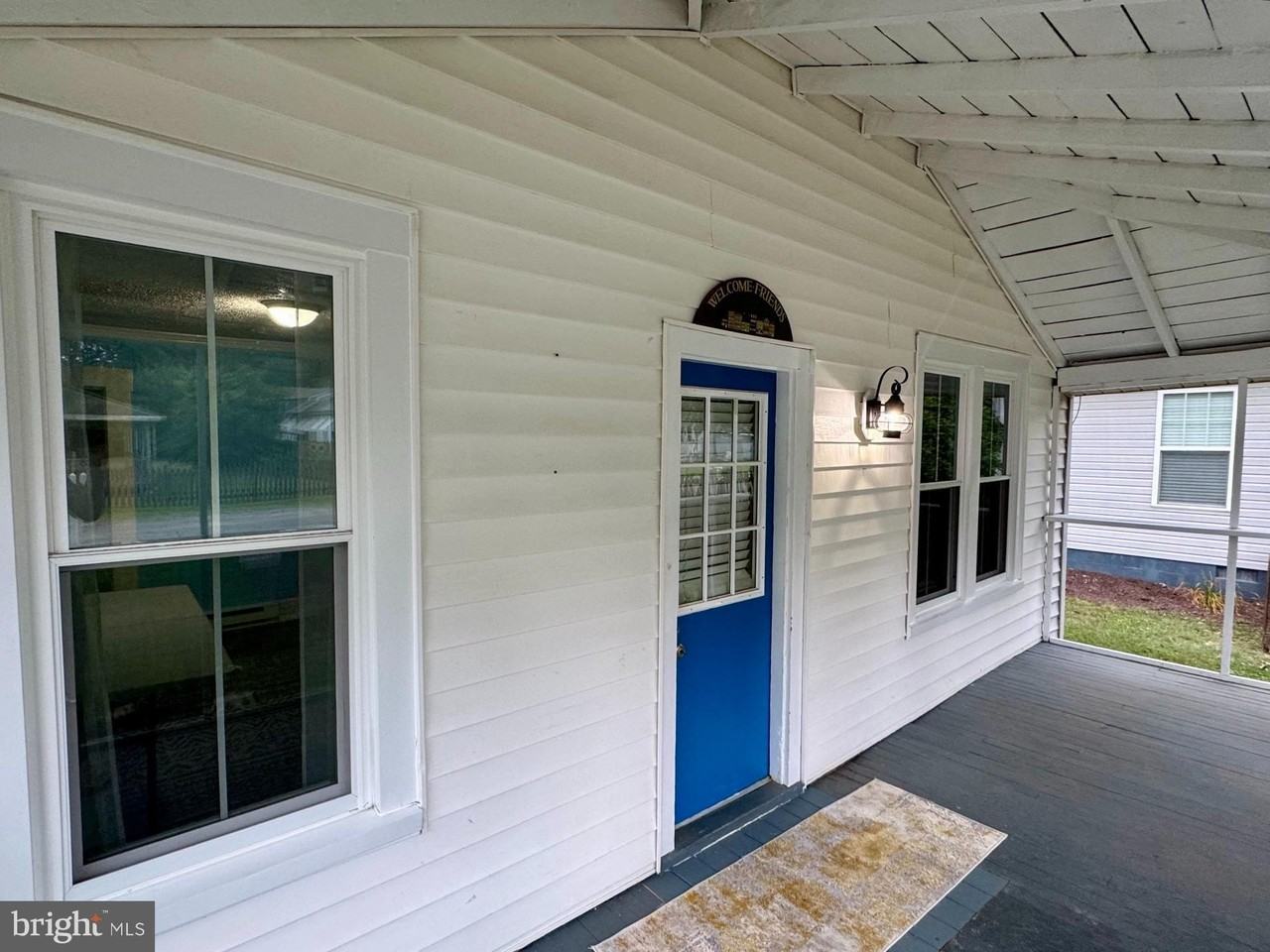 219 Longfellow Ave - Photo 4 of 24
