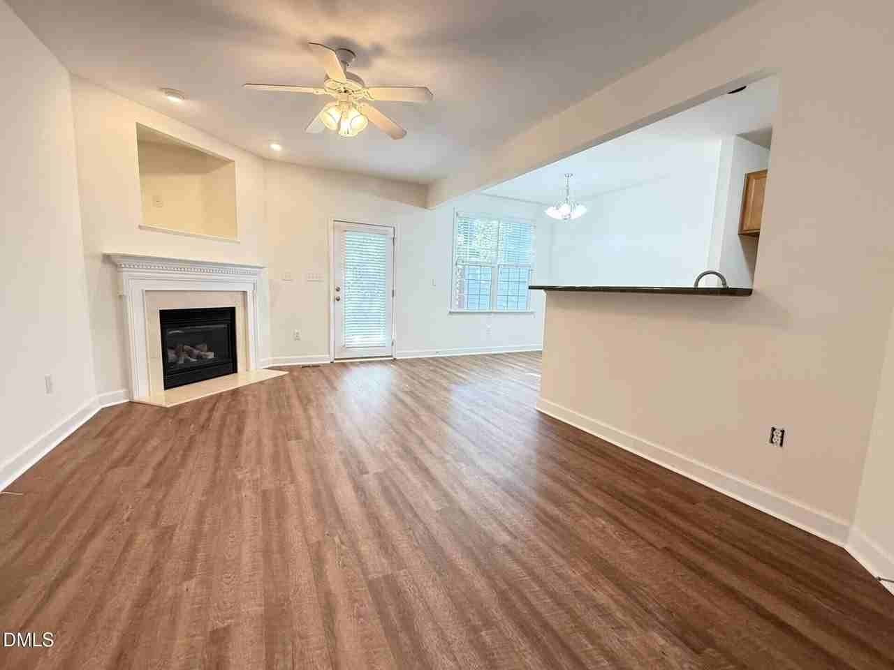 5523 Cottonrose Ln - Photo 4 of 27