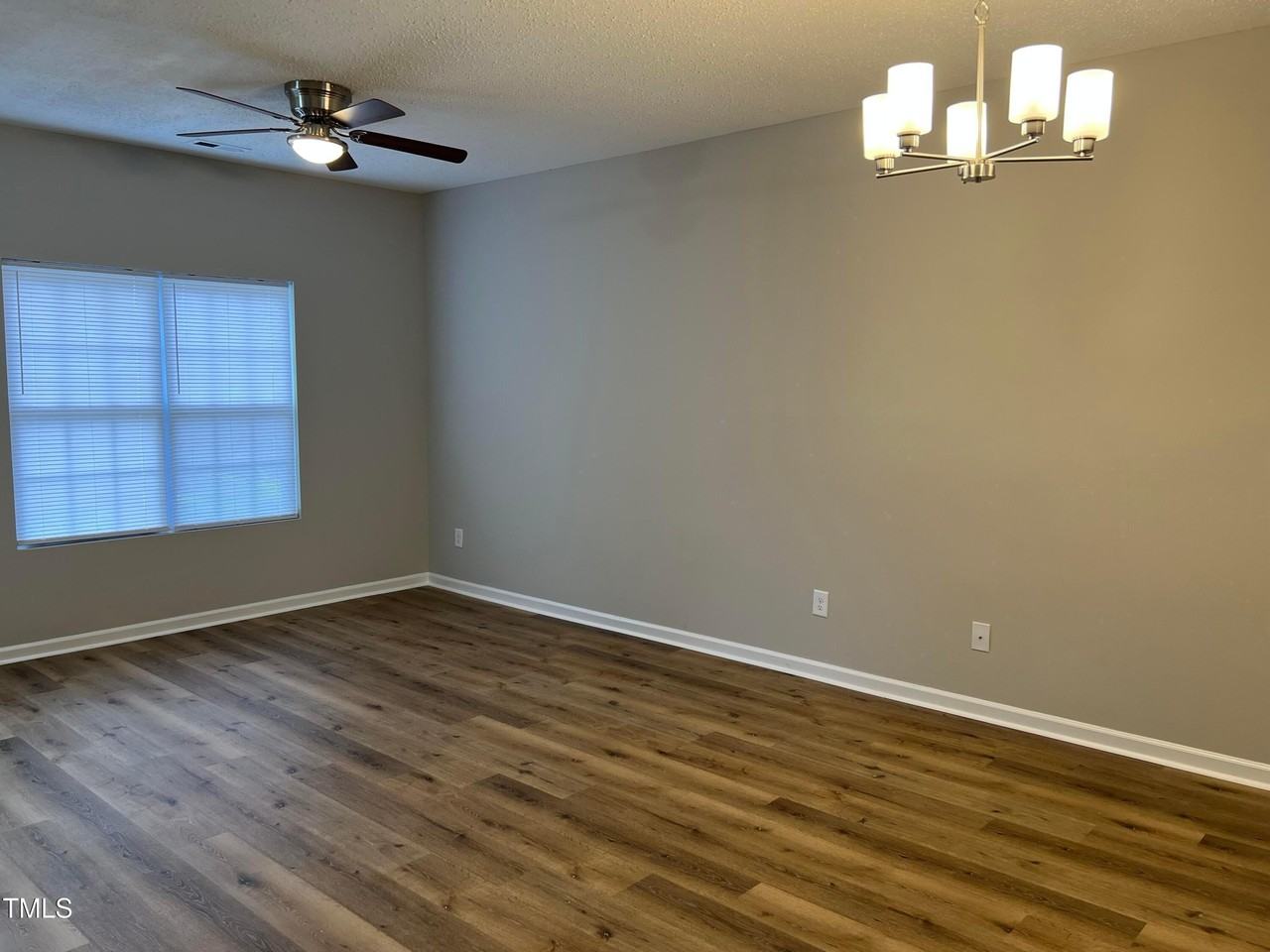 116 Baberton Dr - Photo 2 of 24
