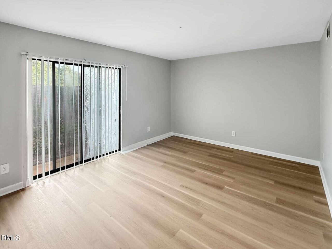 1275 Teakwood Pl - Photo 5 of 19