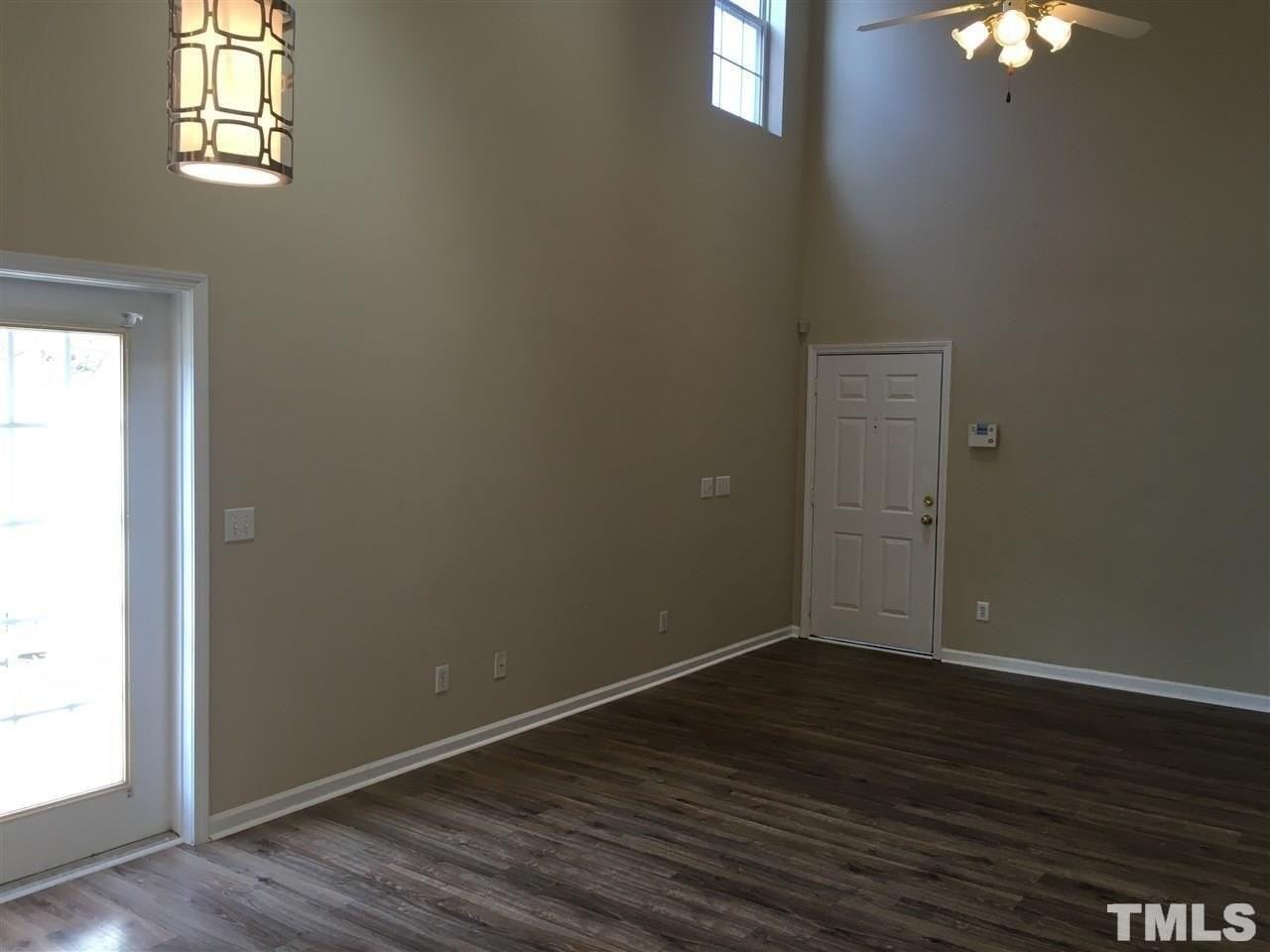 404 Commons Dr - Photo 7 of 15
