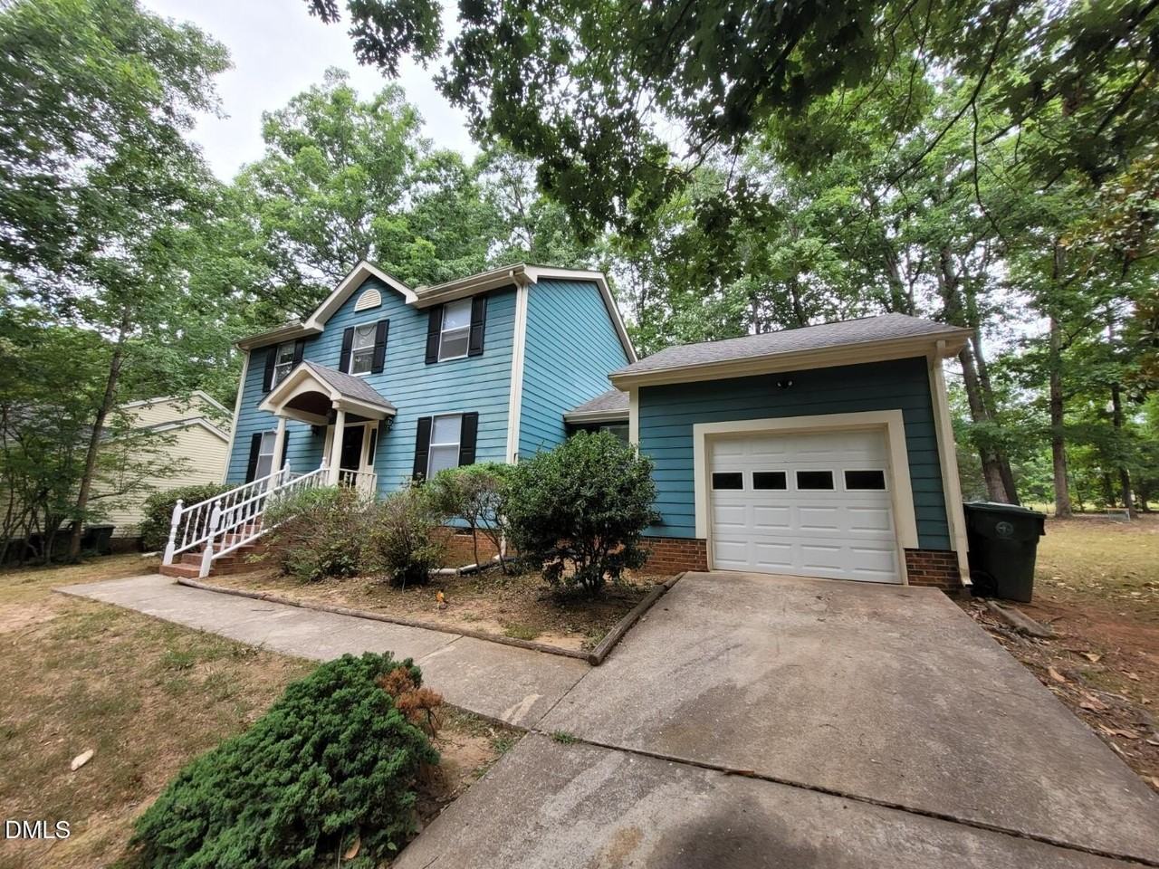104 Corgy Dr - Photo 2 of 30