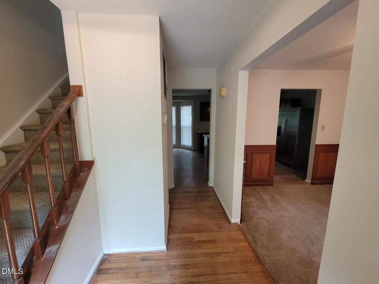104 Corgy Dr - Photo 3 of 30