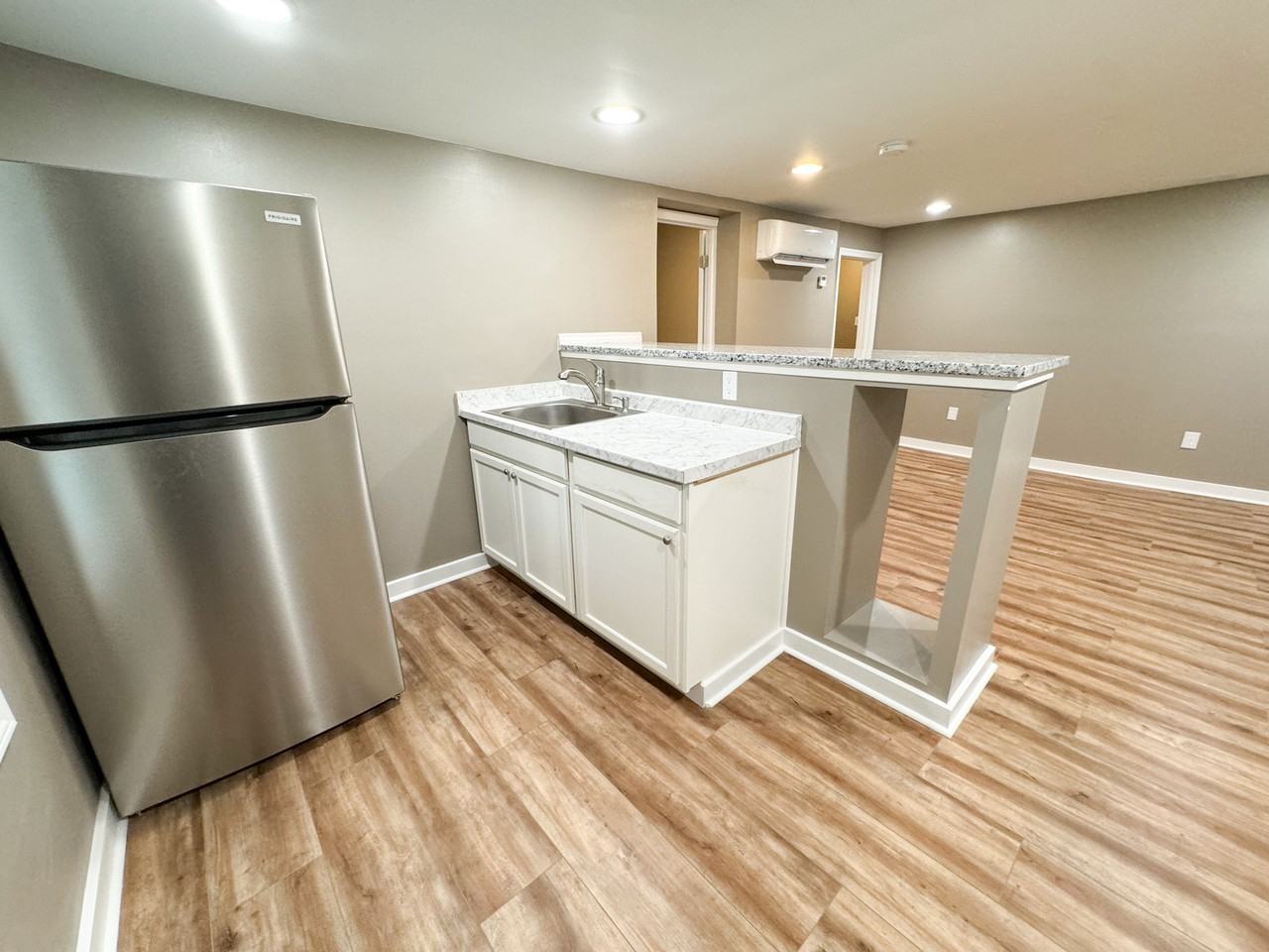 3310 Ottawa Ave #A - Photo 3 of 14